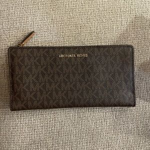 Michael Kors Logo Slim Wallet Brown